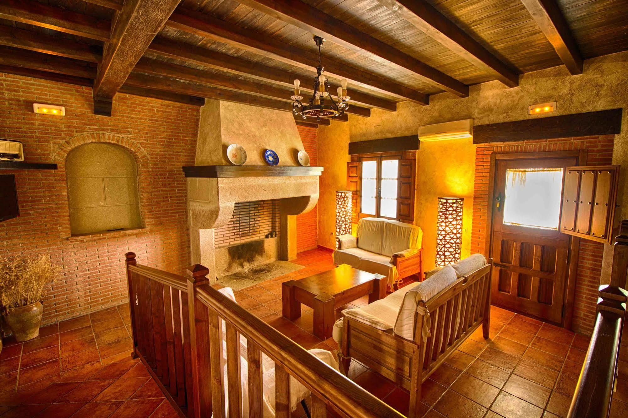 Casa Rural Tia Tomasa مالبارتيدا دي بلاسينثيا المظهر الخارجي الصورة